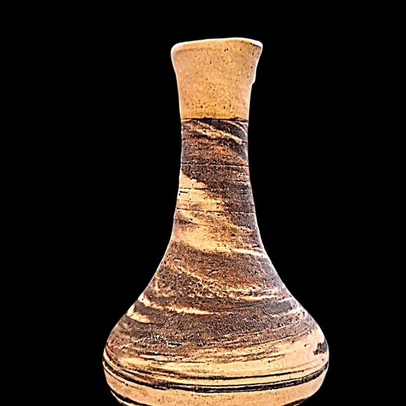 Small 5" Hand Thrown Signed Earth Tones Olive Oil Jug Israel NWT - Picture 7 of 10